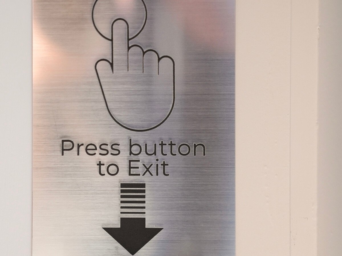 Schokkology - Products-Press-Sign